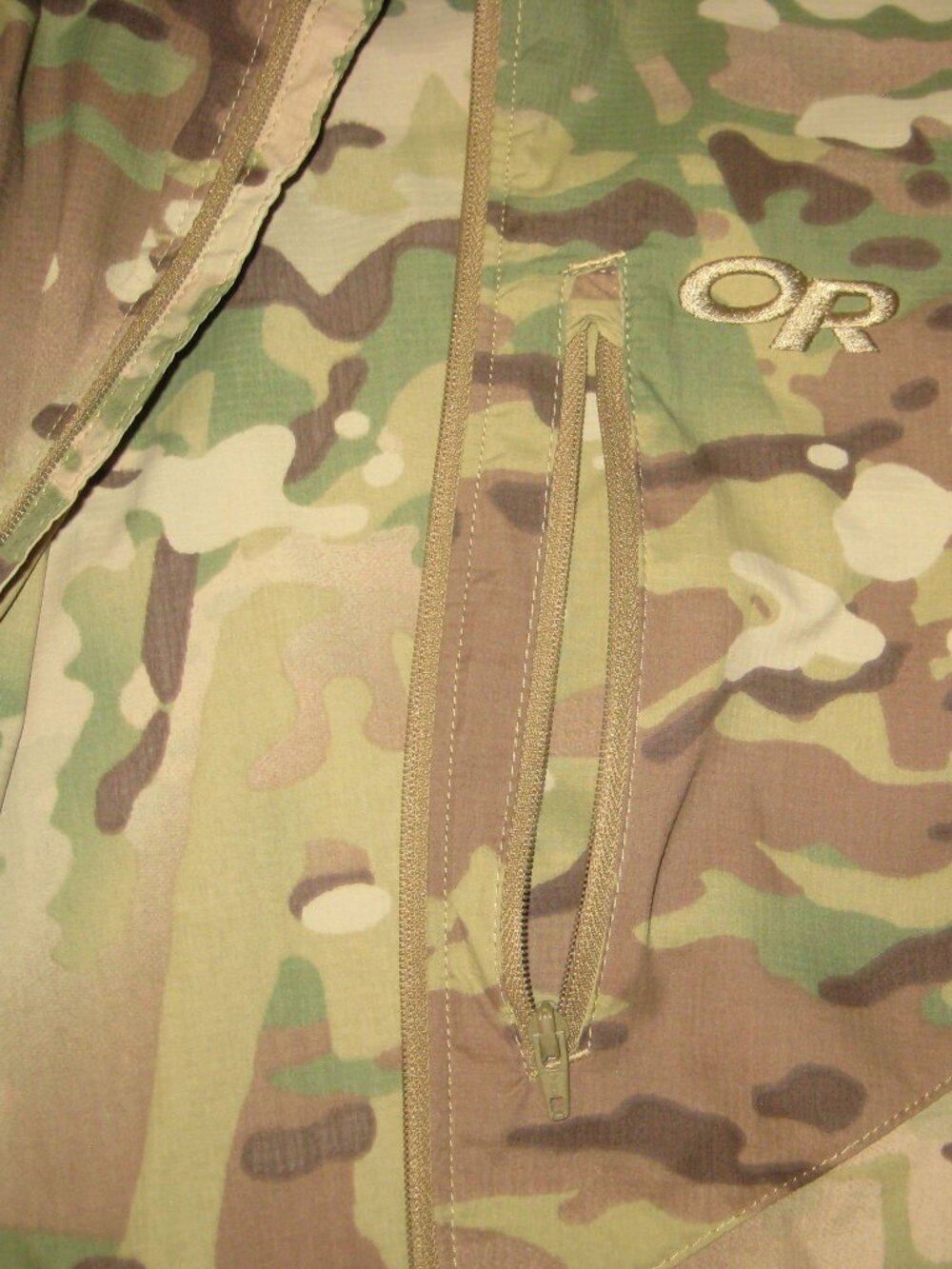 Outdoor Research Multicam Camo Hooded Softshell Jacket **Rare** - Picture 6 of 8